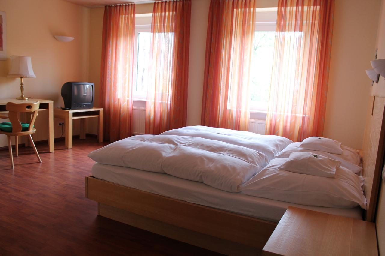 Hotel Bad Bruckhaus Gurtweil Ruang foto