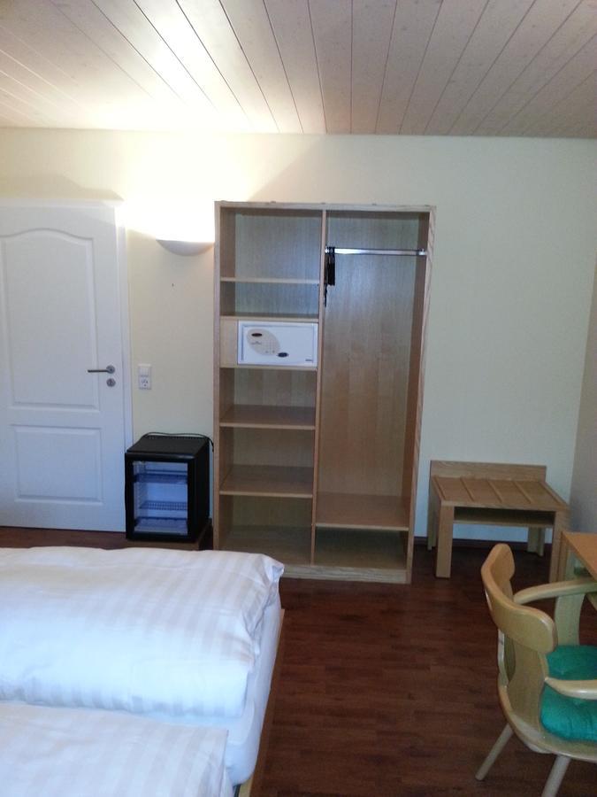 Hotel Bad Bruckhaus Gurtweil Ruang foto